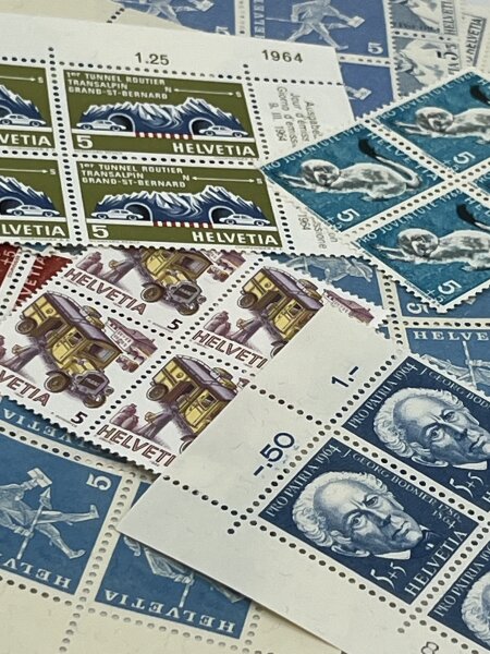 Frankaturgültige Briefmarken Lot 100 Stück 5 Rappen (na01)