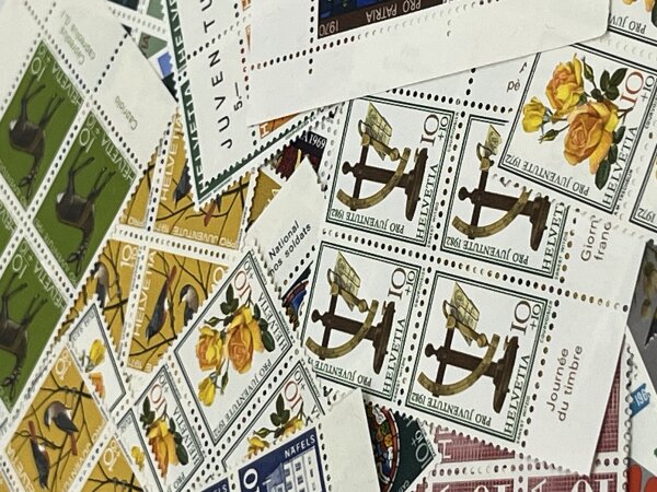 Frankaturgültige Briefmarken Lot 100 Stück 10 Rappen (na01)